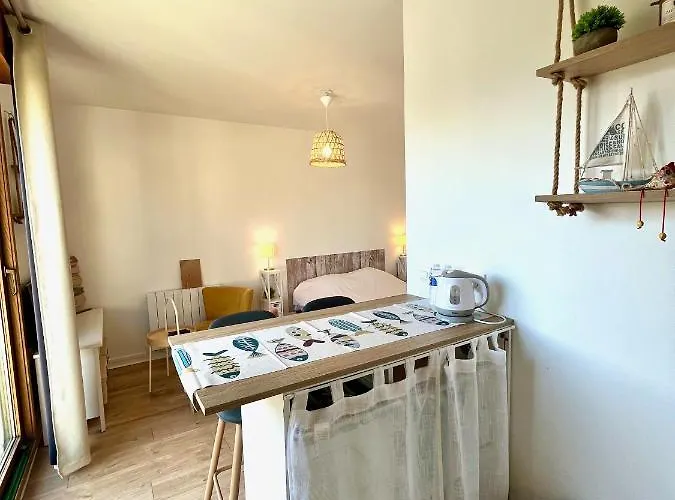 Appartamento Salm, Coquet Avec Balcon *