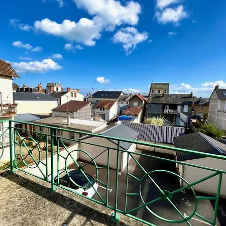 Salm, Coquet Avec Balcon Lägenhet Ouistreham